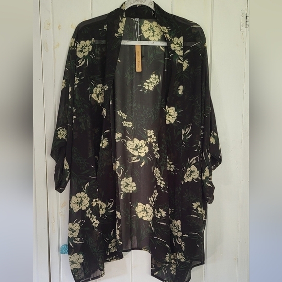 Floral Open Front Plus Size Kimono Beach Cover-up - Picture 2 of 13